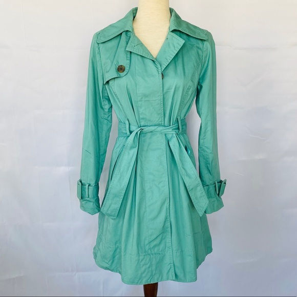⭐️ SOLD ⭐️ LAUREN CONRAD Belted Trench Coat - Picture 2 of 12